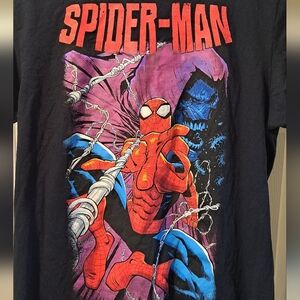 Original Marvel spider man graphic tee shirt . Cool graphic design